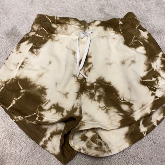 Pants - Lululemon shorts